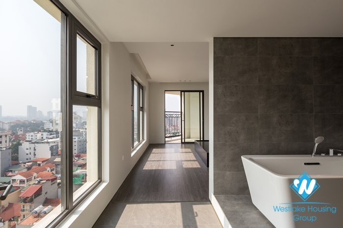 Executive luxury apartment for rent on Xuan Dieu, Tay Ho, Hanoi